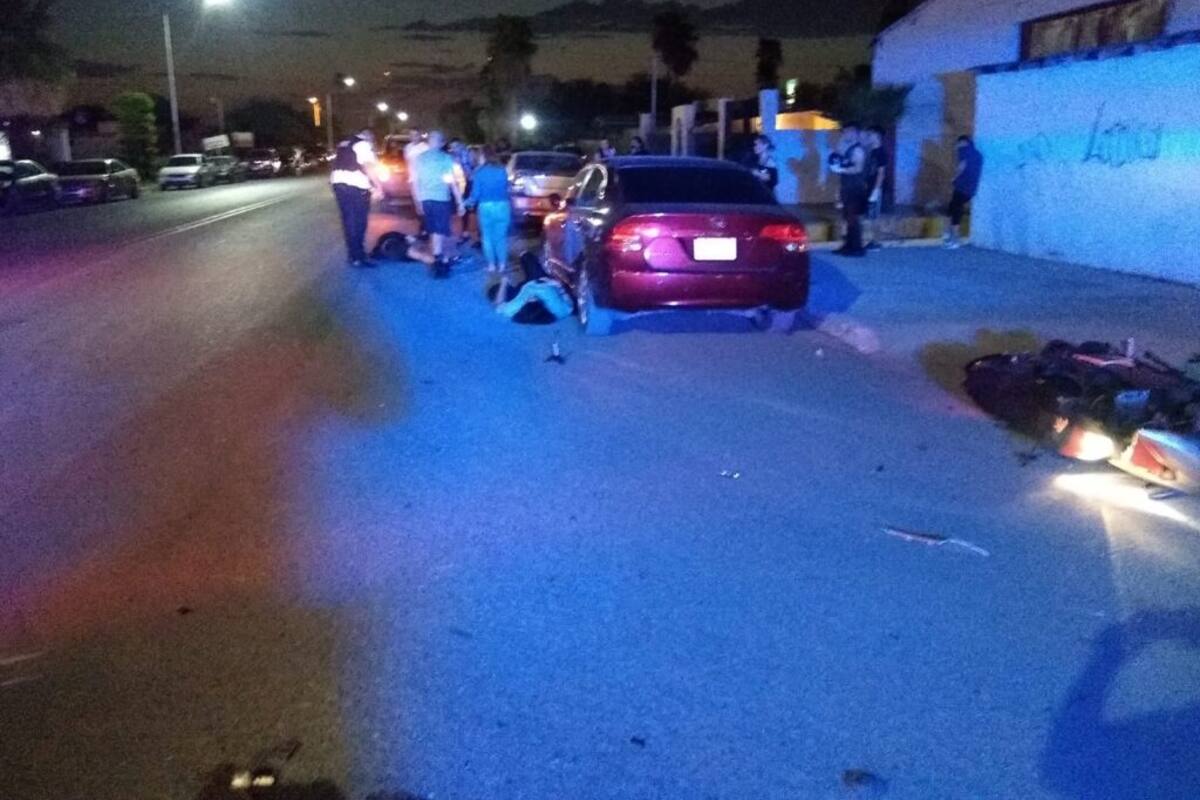 Automovilista causa choque con moto y huye en SLRC