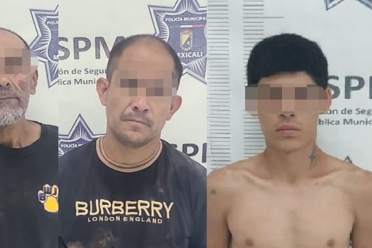 Policías municipales detienen a tres hombres por robo a casa habitación en distintos hechos