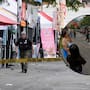La policía de Seattle busca a un tercer sospechoso del tiroteo en un festival gastronómico mientras investiga si el ataque que dejó tres muertos y un niño herido estuvo relacionado con pandillas