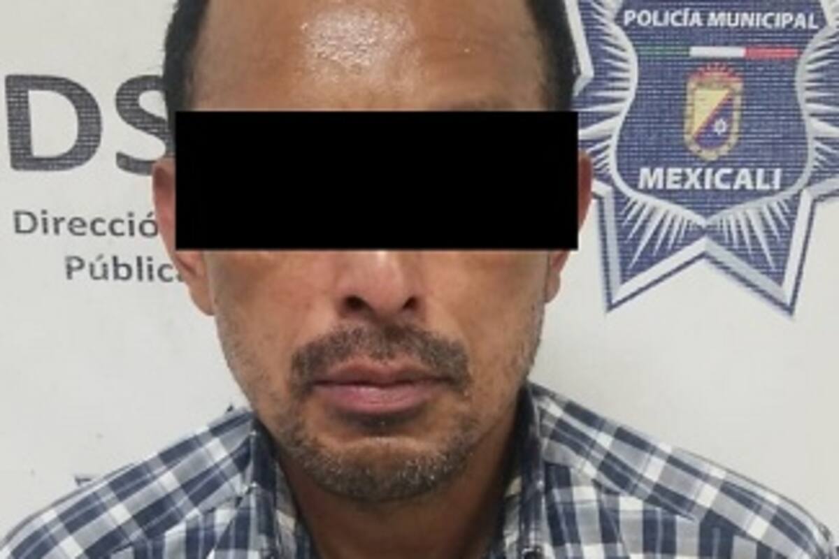 Detienen a hombre con vehículo robado, en La Rosita