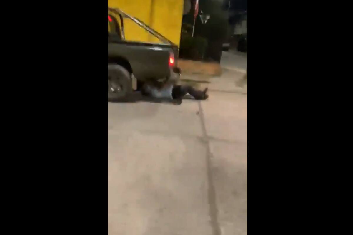 Pastor se hace viral en redes luego de fingir ser atropellado por romper cuarentena en Chile
