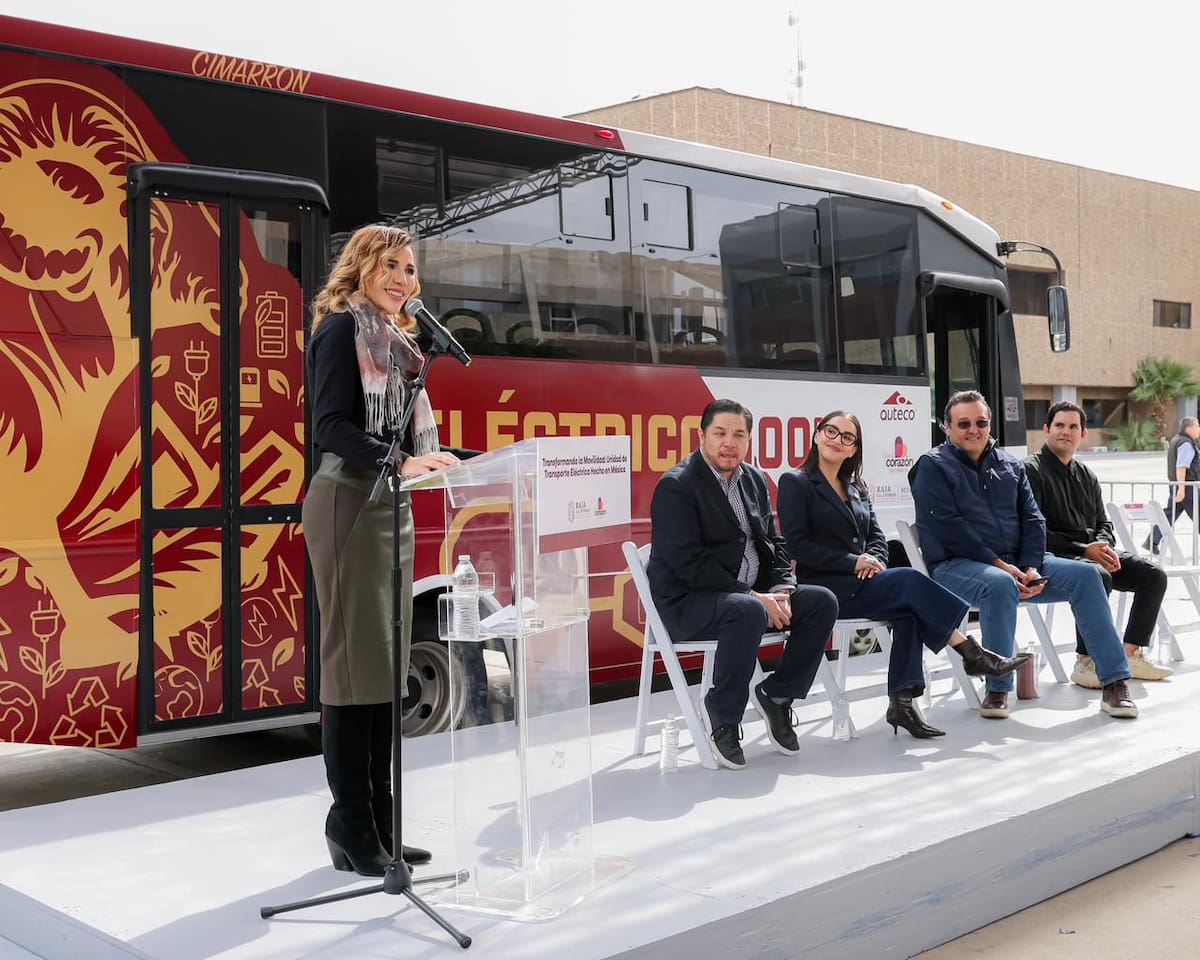 La ruta ecológica Orizaba cuenta con tecnología de última generación, cámara de reversa y capacidad de 25 pasajeros. Foto: Cortesía