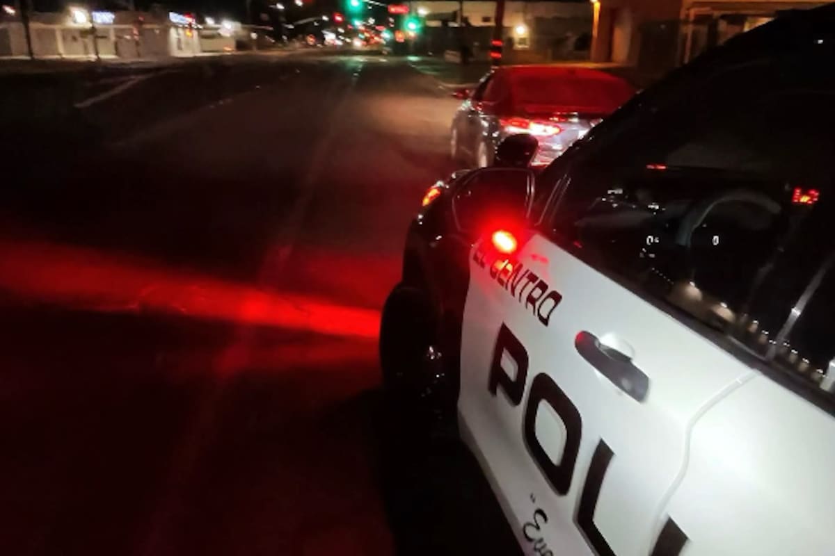 Muere calcinado tras estrellarse contra tráiler en carretera del valle Imperial