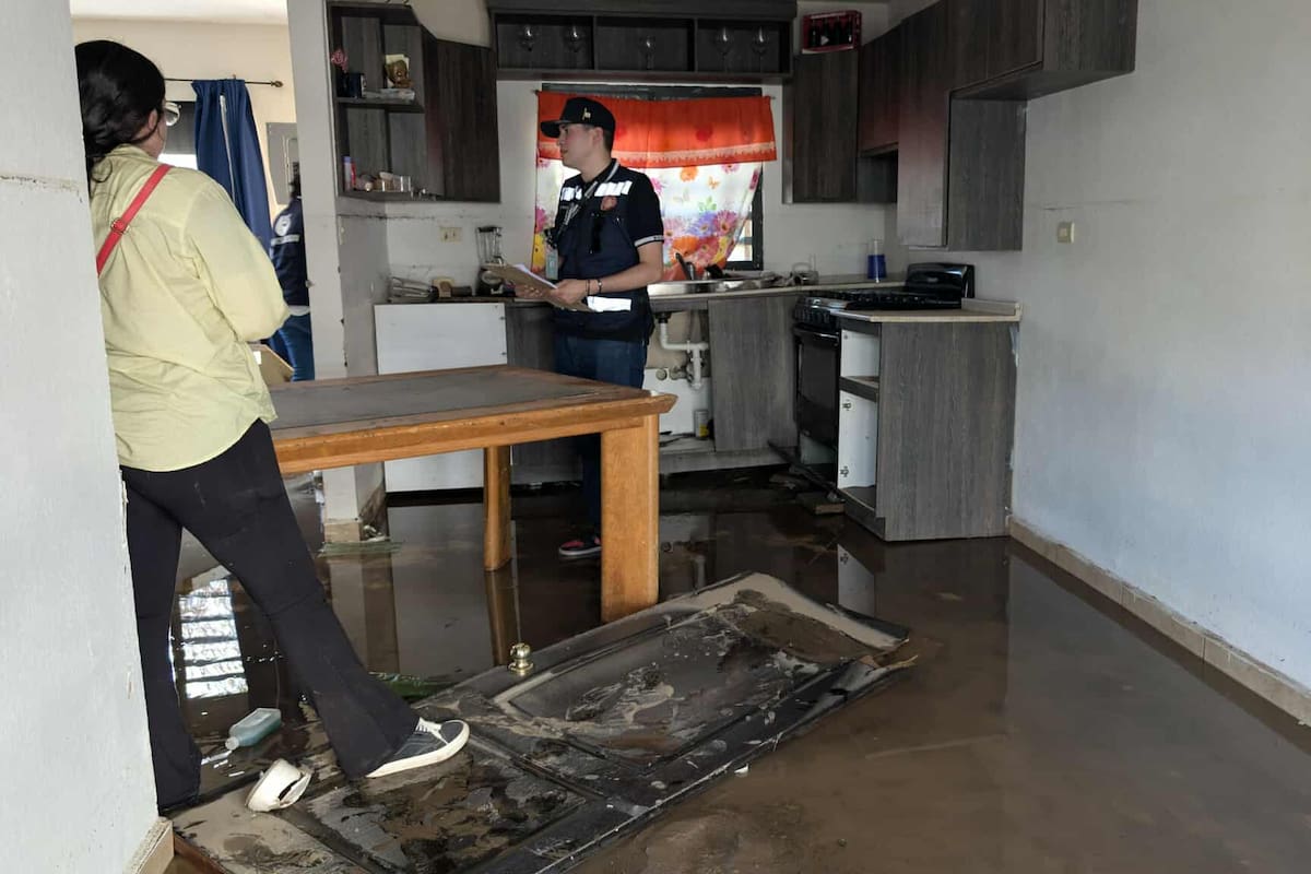 Ayuntamiento de Hermosillo atiende a familias afectadas por lluvias en La Caridad