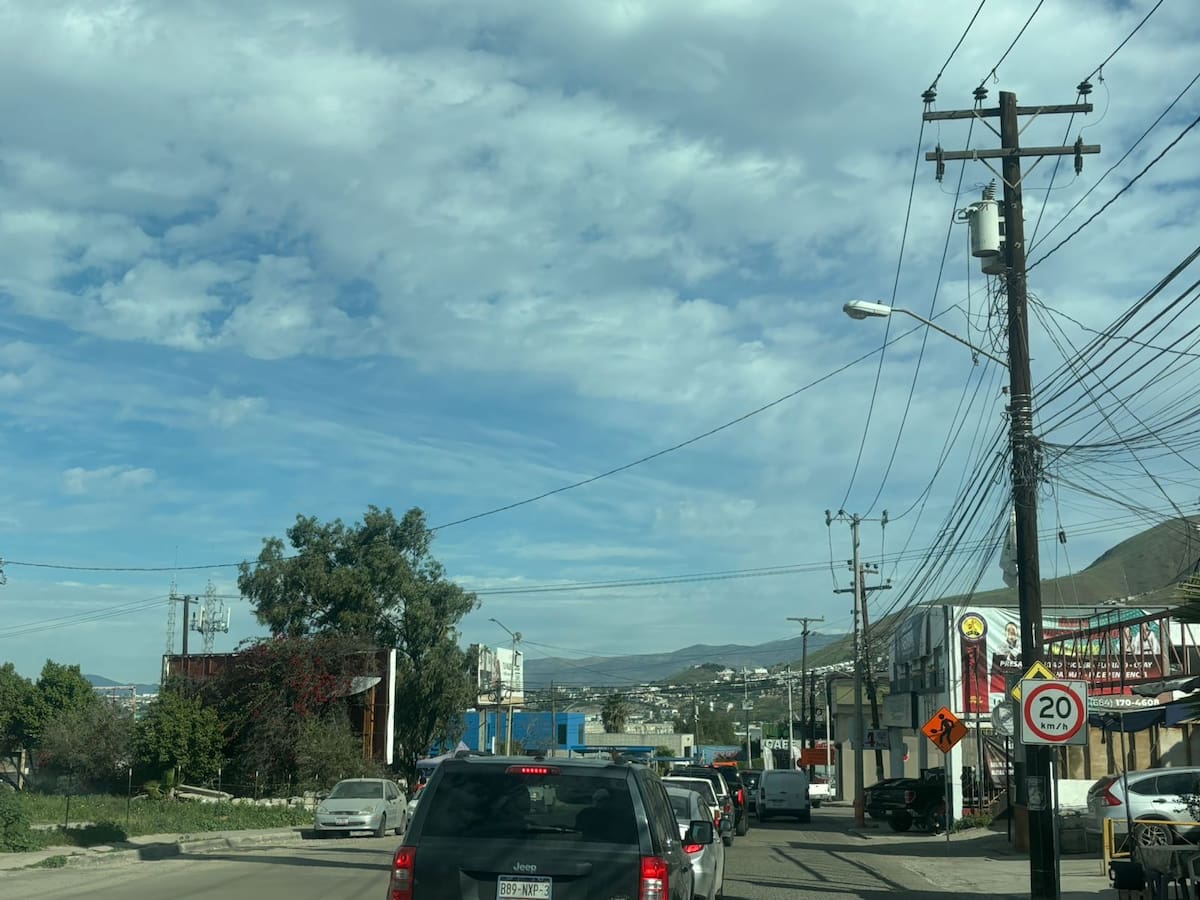 Vecinos denuncian congestionamiento diario y falta de estrategias viales en la zona. Foto: Lorena Salinas