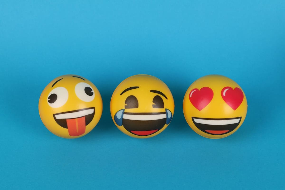 De acuerdo con la información difundida, los nuevos emojis se asemejarán más a la realidad y destaca que todos fueron diseñados por humanos. | Foto: Pexels