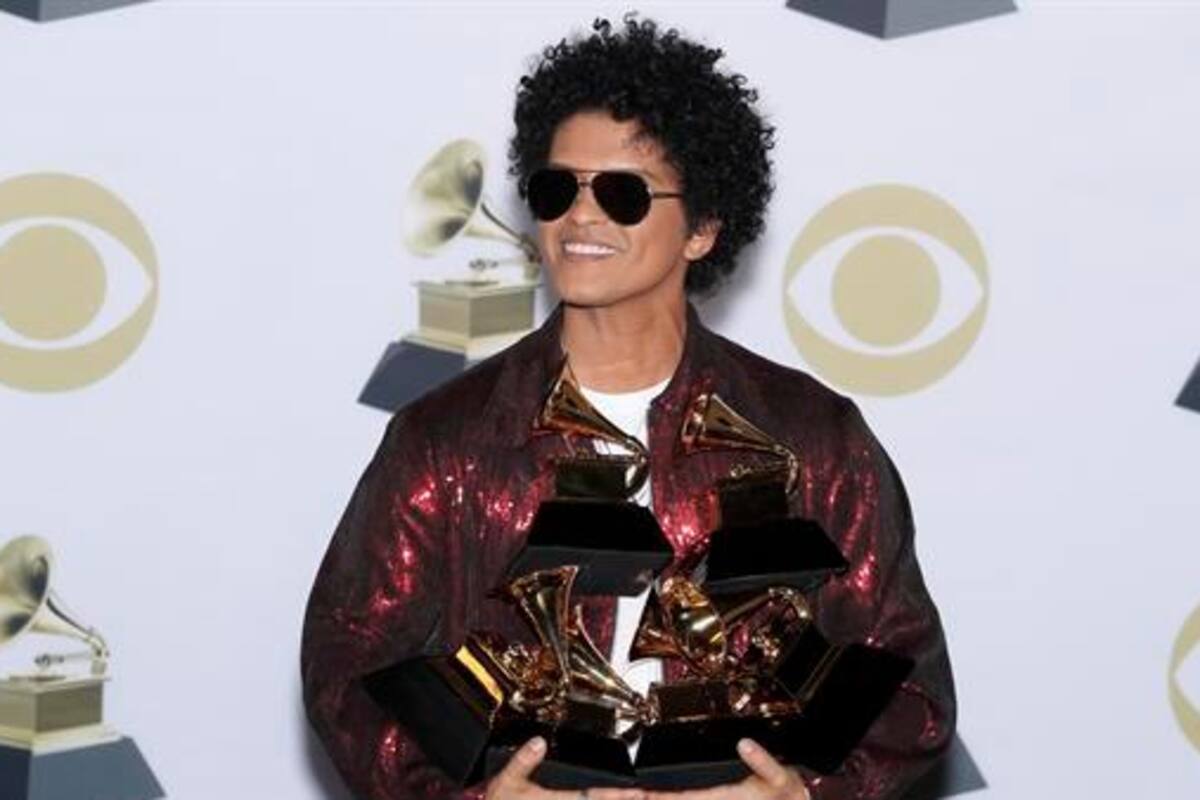 Bruno Mars anuncia que no competirá en los Premios Grammy