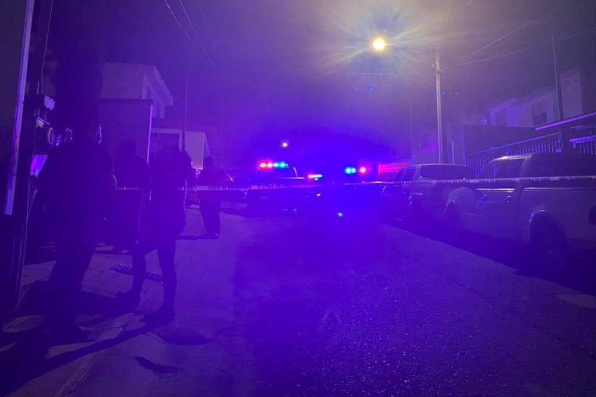Matan a policía; su esposa e hijo son lesionados