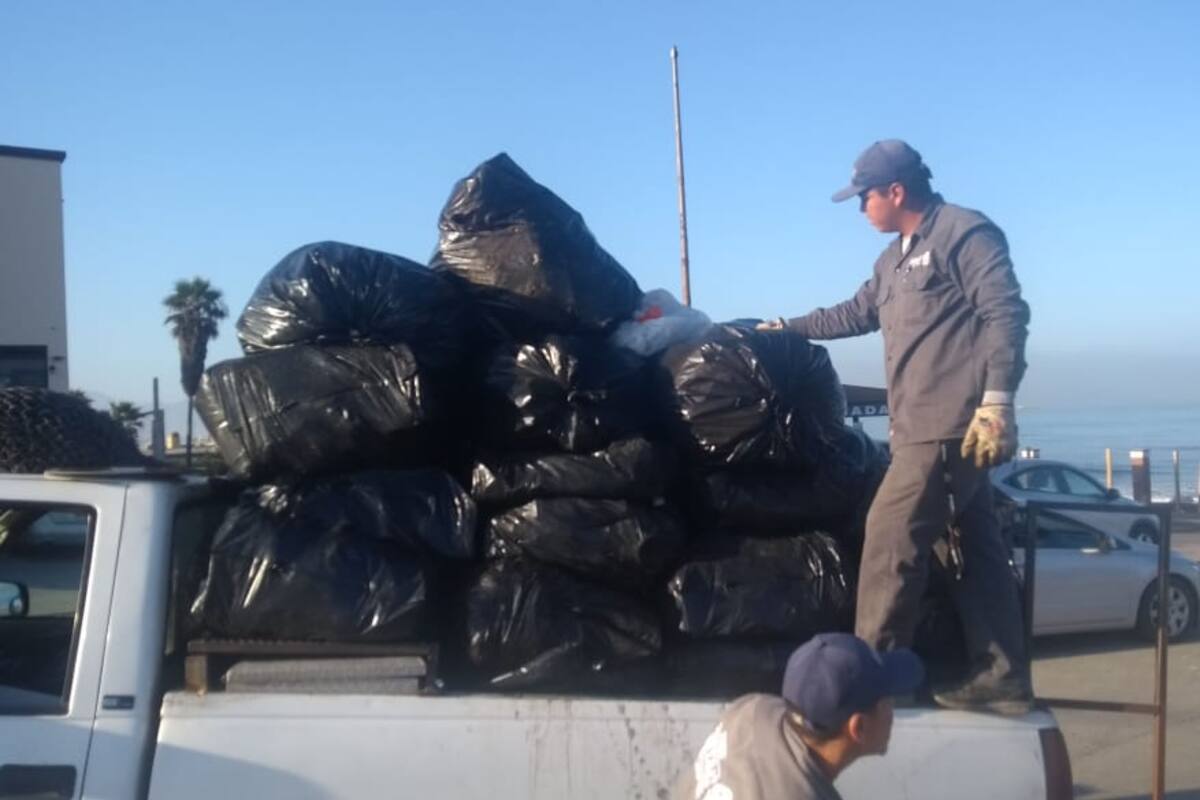 Playas acumularon basura equivalente a siete días en “puente patrio”