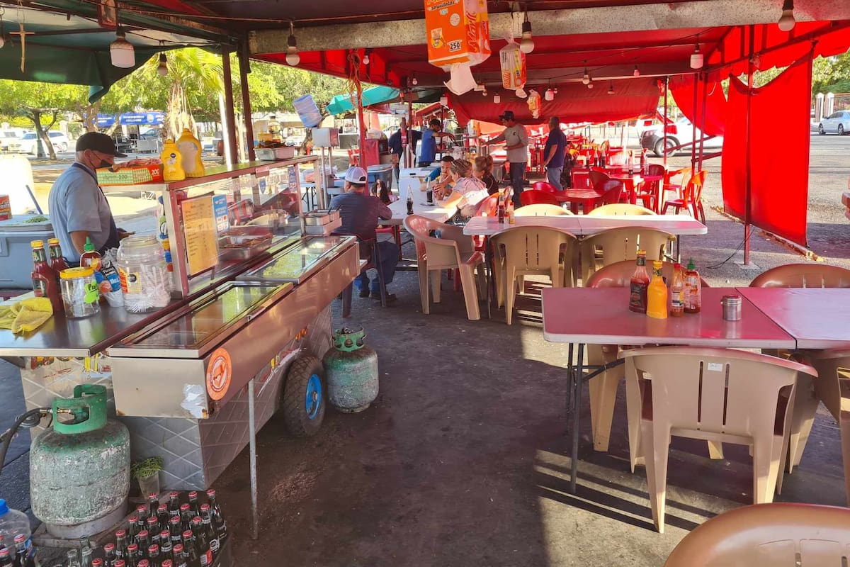 Reportan dogueros bajas ventas por temperaturas extremas en Hermosillo