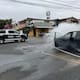 Se incendia vagoneta en plena circulación en Rosarito