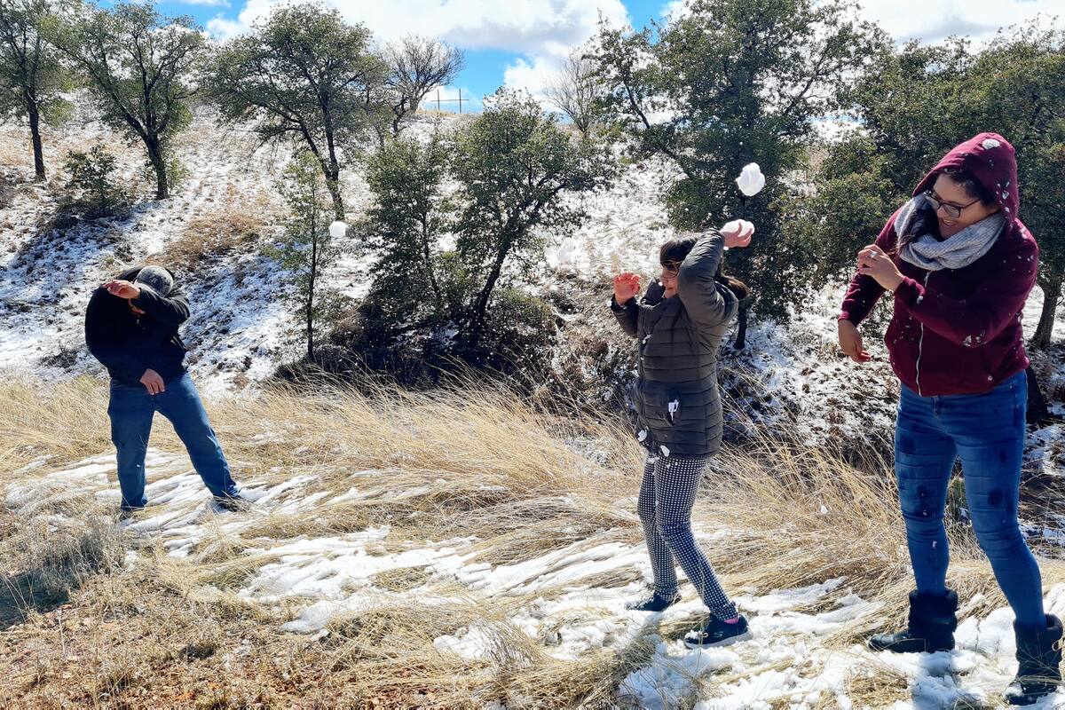 ¡Aventura congelada! Aumenta nevadas flujo de turistas en Sonora hasta en un 15%, aseguran