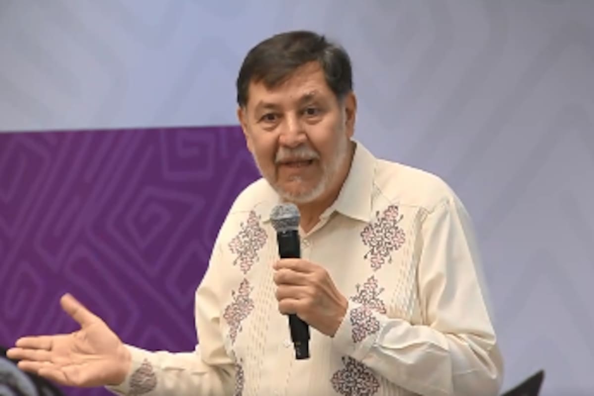 Fernández Noroña defiende compra de casa de 12 millones y rechaza acusaciones de machismo durante un encuentro con universitarios
