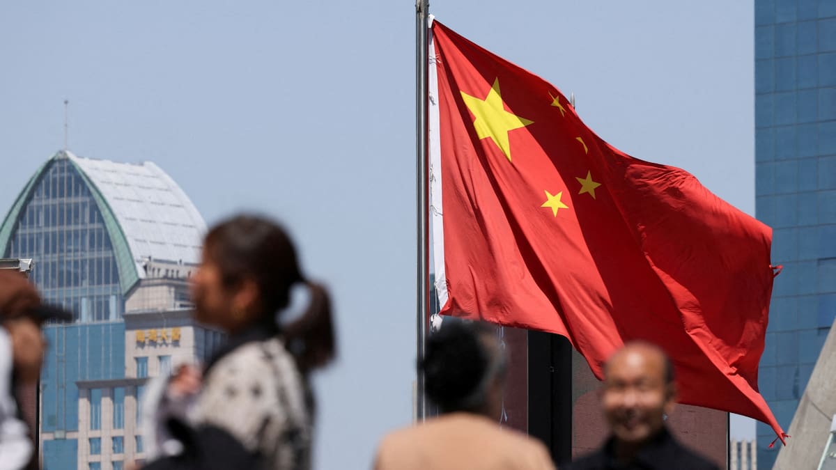 En una aldea de edificios bajos, la torre de la familia Zhou redefine la convivencia intergeneracional. (Reuters)