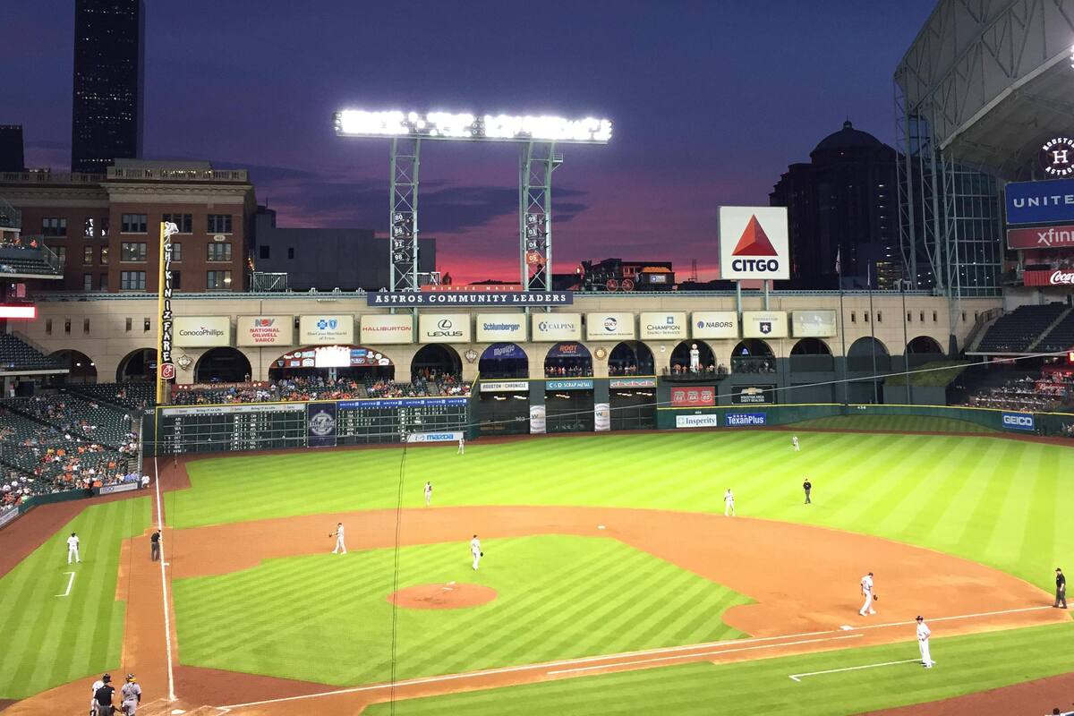 Astros de Houston planean abrir puertas de su estadio a los aficionados