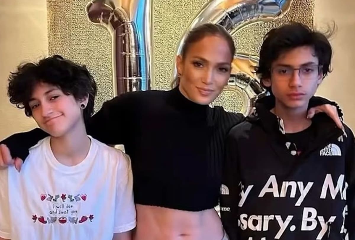 Con Marc Anthony, Jennifer Lopez tuvo a sus gemelos Max y Emme, de 16 años.