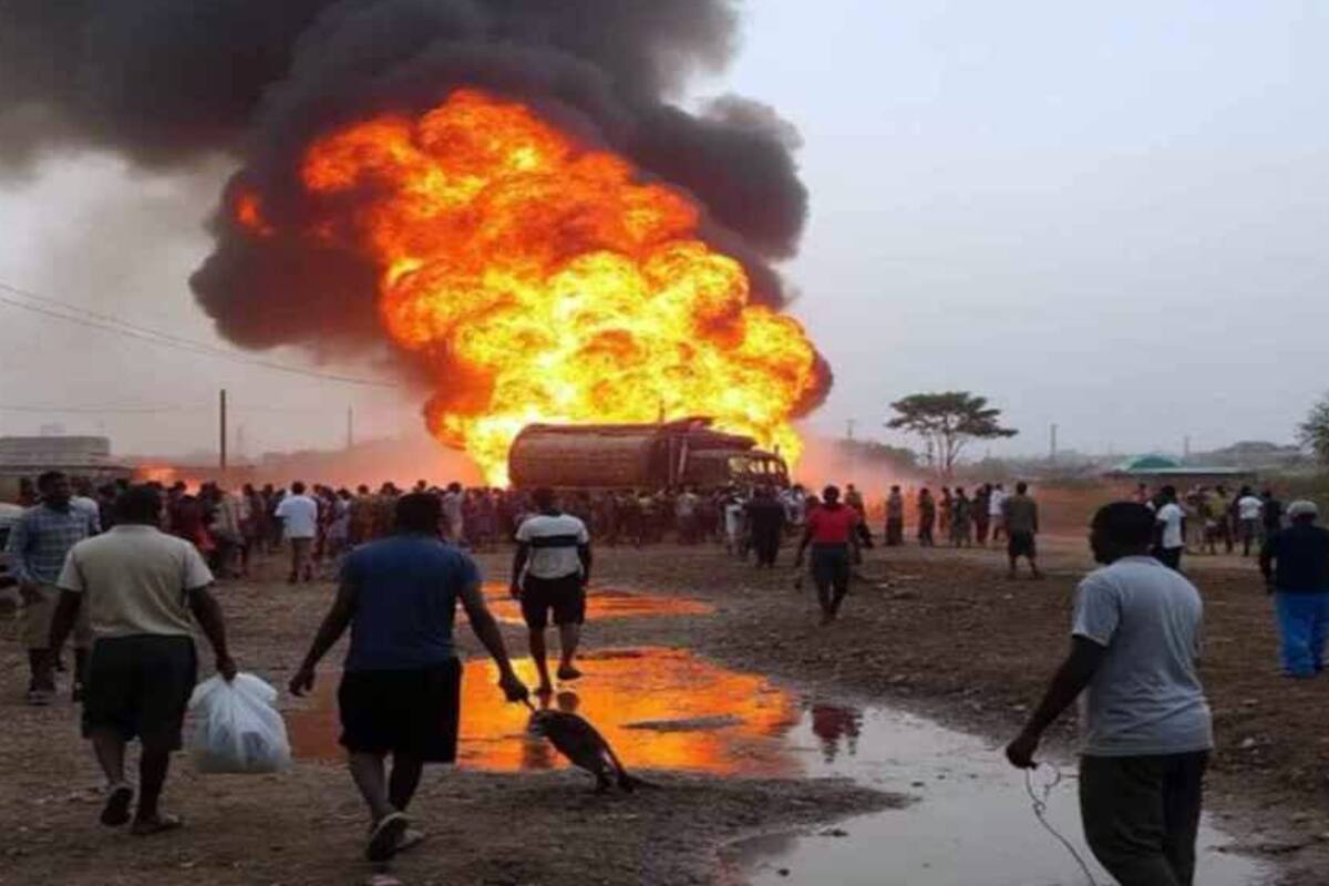 Sube cifra de muertos a 86, tras explosión de camión con combustible en Nigeria