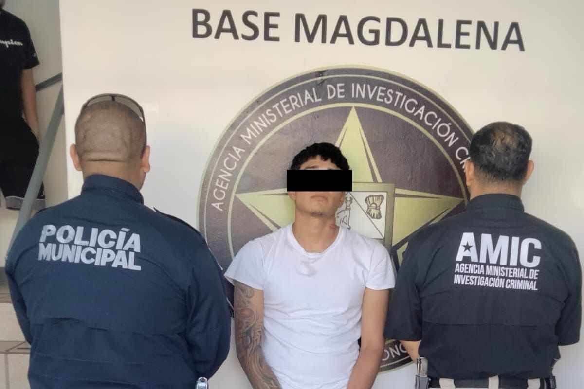 Cumplimentan orden de aprehensión por robo de vehículo y narcomenudeo en Magdalena