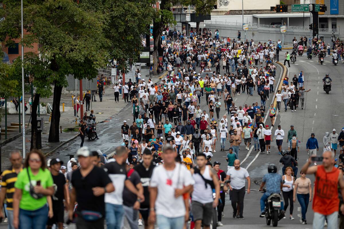 Liberan a 86 adolescentes que fueron detenidos durante protestas por elecciones en Venezuela