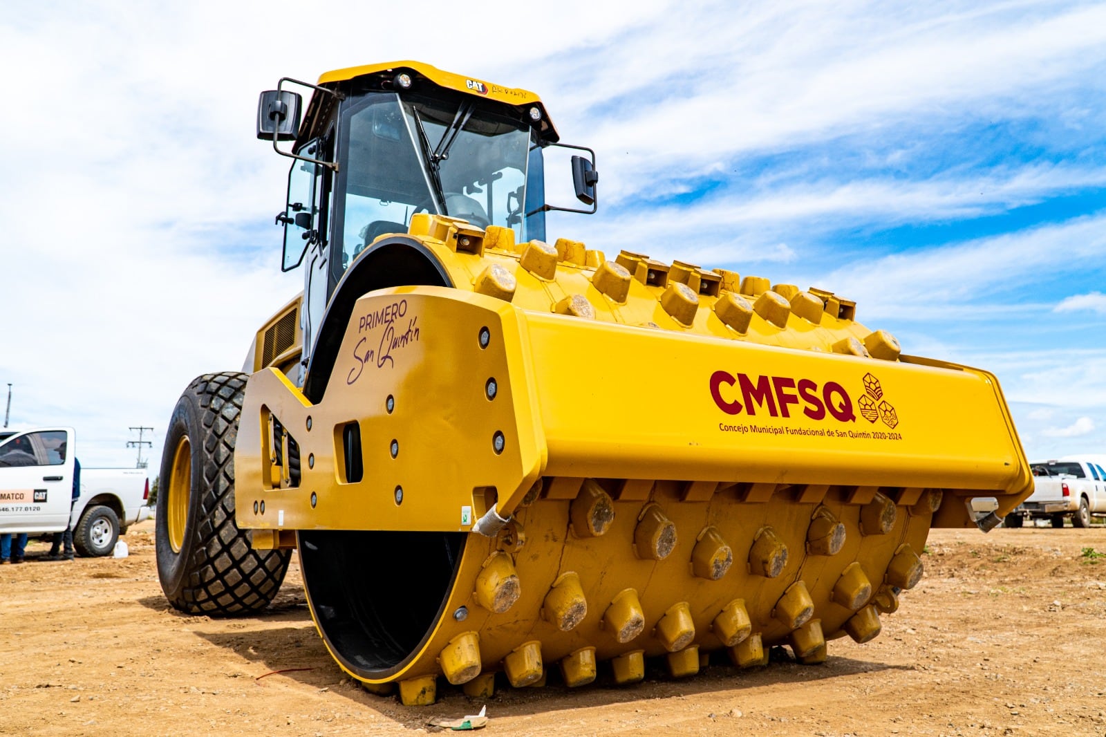 Excavadoras y camiones de alto valor son utilizados para urbanizar de forma ilegal una zona ecológica. Foto: Ilustrativa