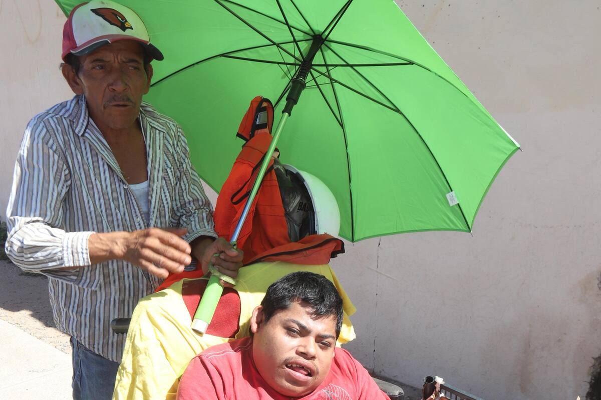 Padre e hijo son una pequeña, pero unida familia