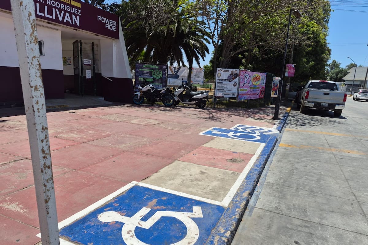 Acusan falta de accesibilidad en Ensenada para personas con discapacidad