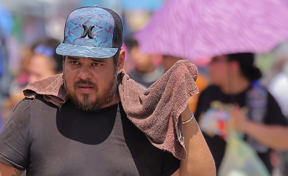 El uso de gorra o sombrero es recomendado al estar bajo el sol. FOTO: BANCO DIGITAL