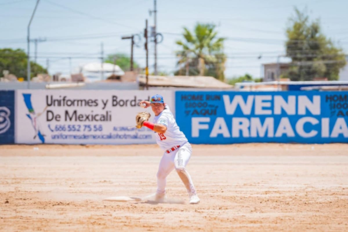 Urbana y Agrícola dividen triunfos en el Estatal de Béisbol