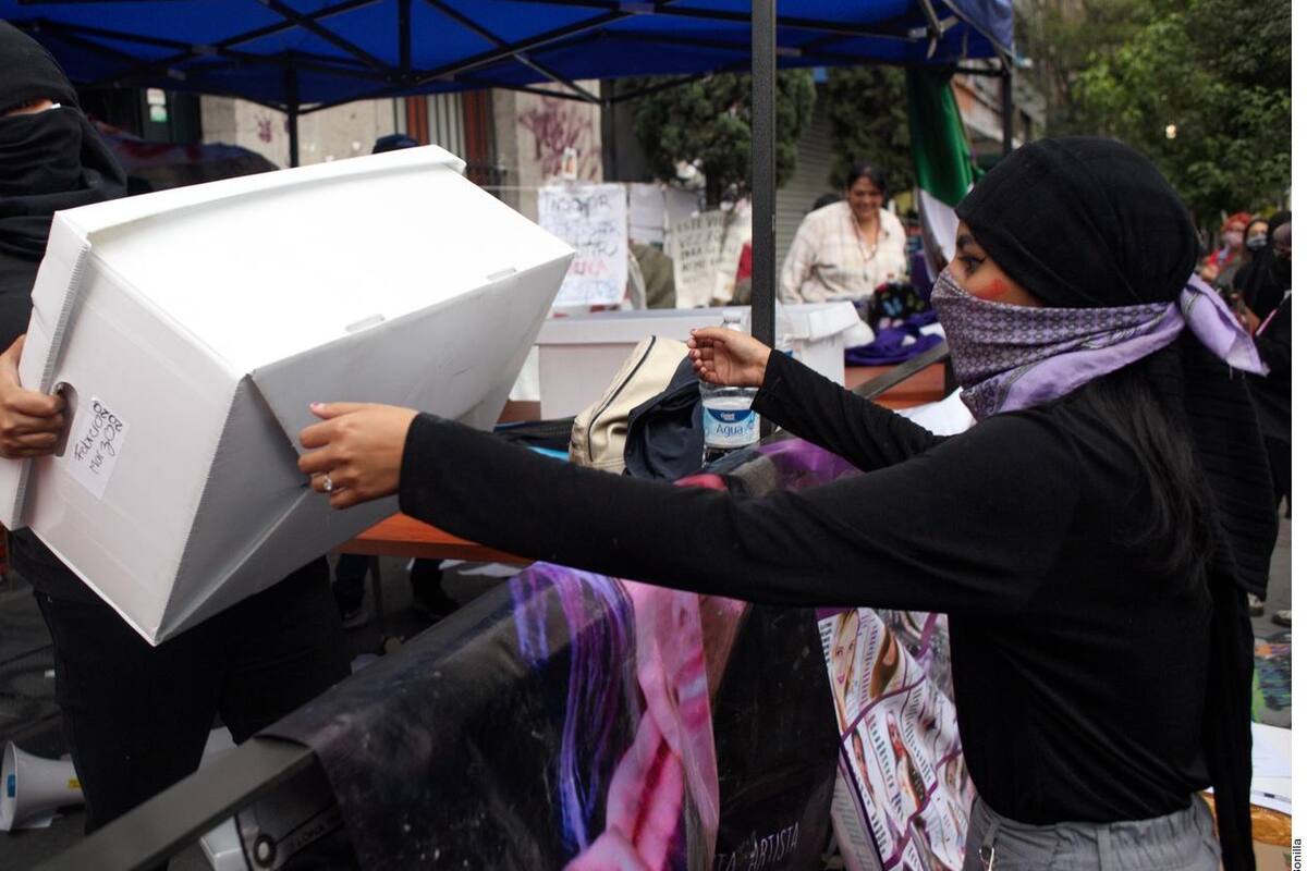 Metieron alcohol a "la casa tomada", por eso hubo una escisión: AMLO sobre protesta en CNDH