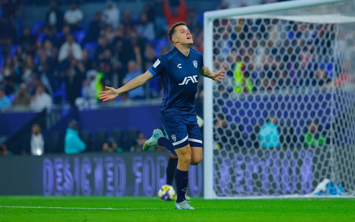 Ossama Idrissi, jugador del Club Pachuca celebrando su gol frente al Botafogo. Los Tuzos ganaron 3-0. (Foto: @ClubPachuca en X)