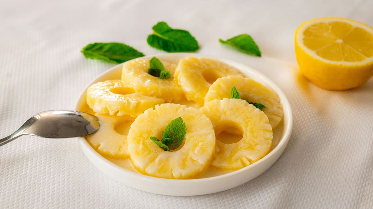 ¿Comer piña en la noche es bueno o malo Así actúa en tu organismo | Foto: Especial