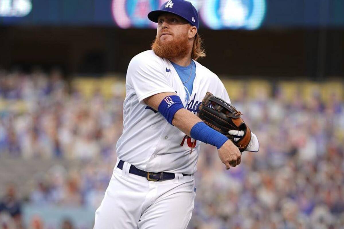 Grandes Ligas investigarán acciones de Justin Turner tras celebrar Serie Mundial con Covid-19