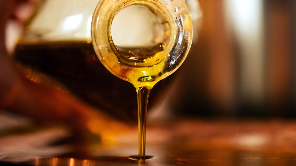 ¿Qué es más saludable para cocinar: manteca, mantequilla o aceite? | Foto: Especial (Canva)