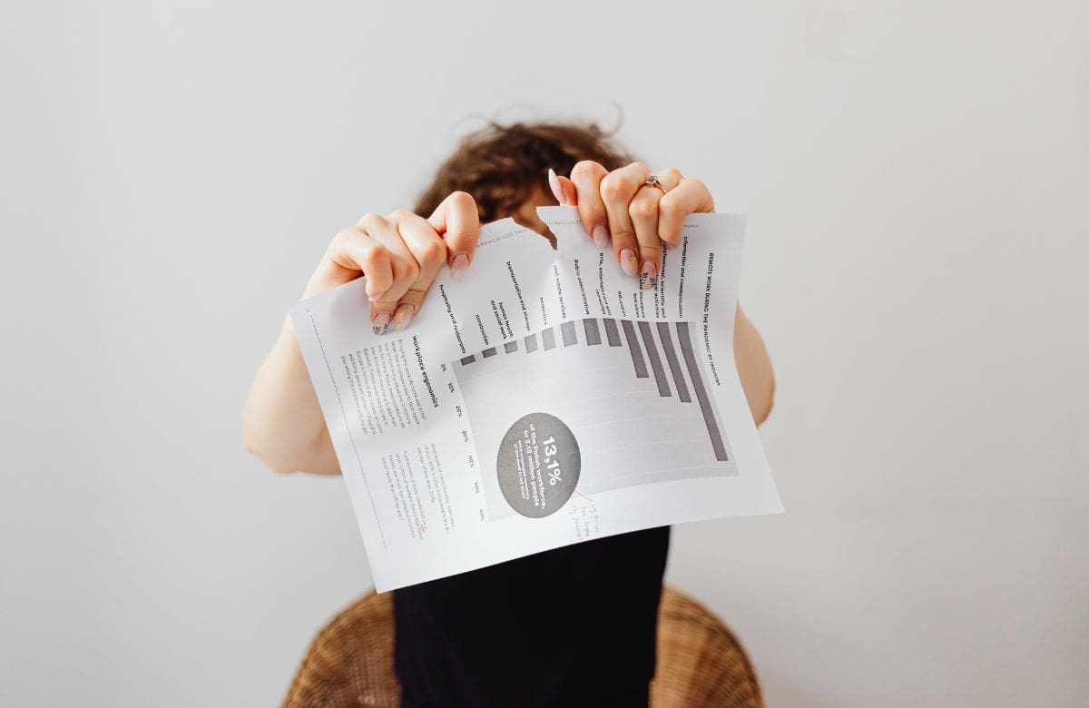 Golpear y gritar no ayuda: la verdad sobre desahogarse cuando estás enojado | Foto: Especial (canva)