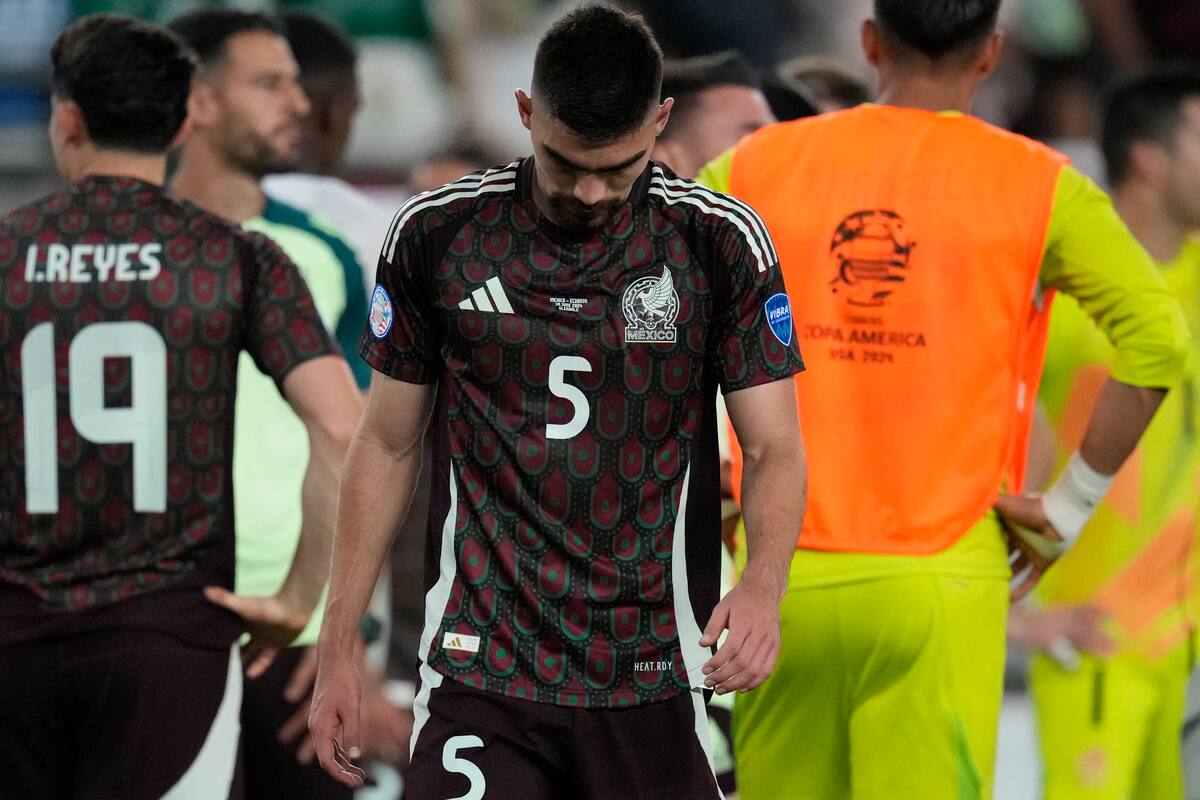 Johan Vásquez causa baja de la Selección Mexicana: ¿Qué le pasó?