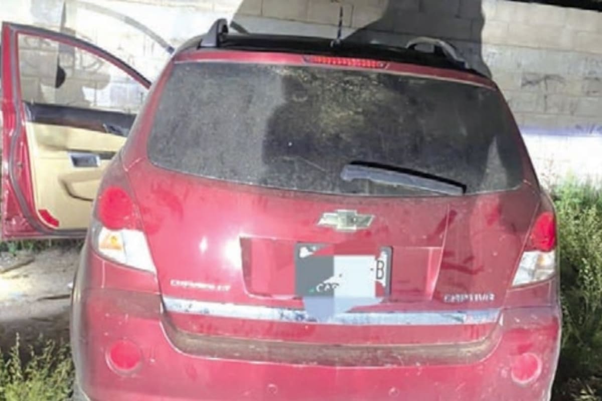 Encuentran camioneta robada en El Sahuaro