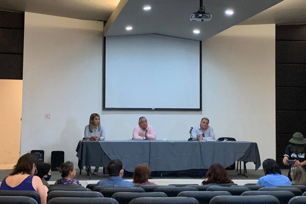 Atiende Gobierno de BC a vecinos afectados por caseta de cobro