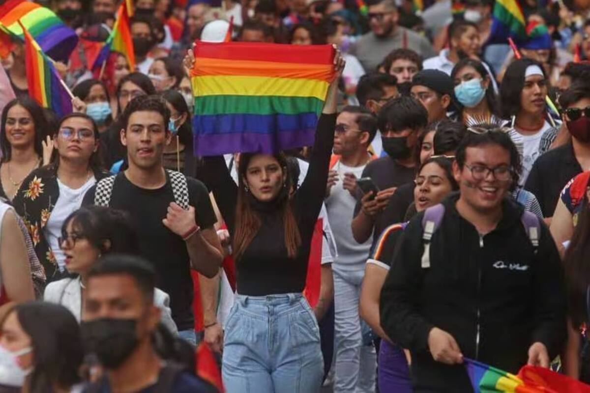 77% de jóvenes LGBT+ en México señalan entorno familiar como "espacio hostil"
