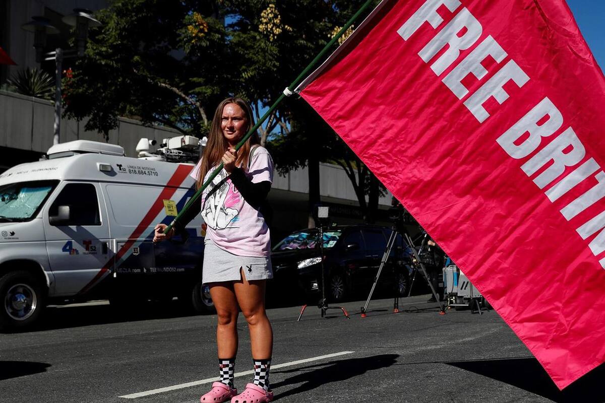 Famosos celebran ‘libertad’ de Britney Spears