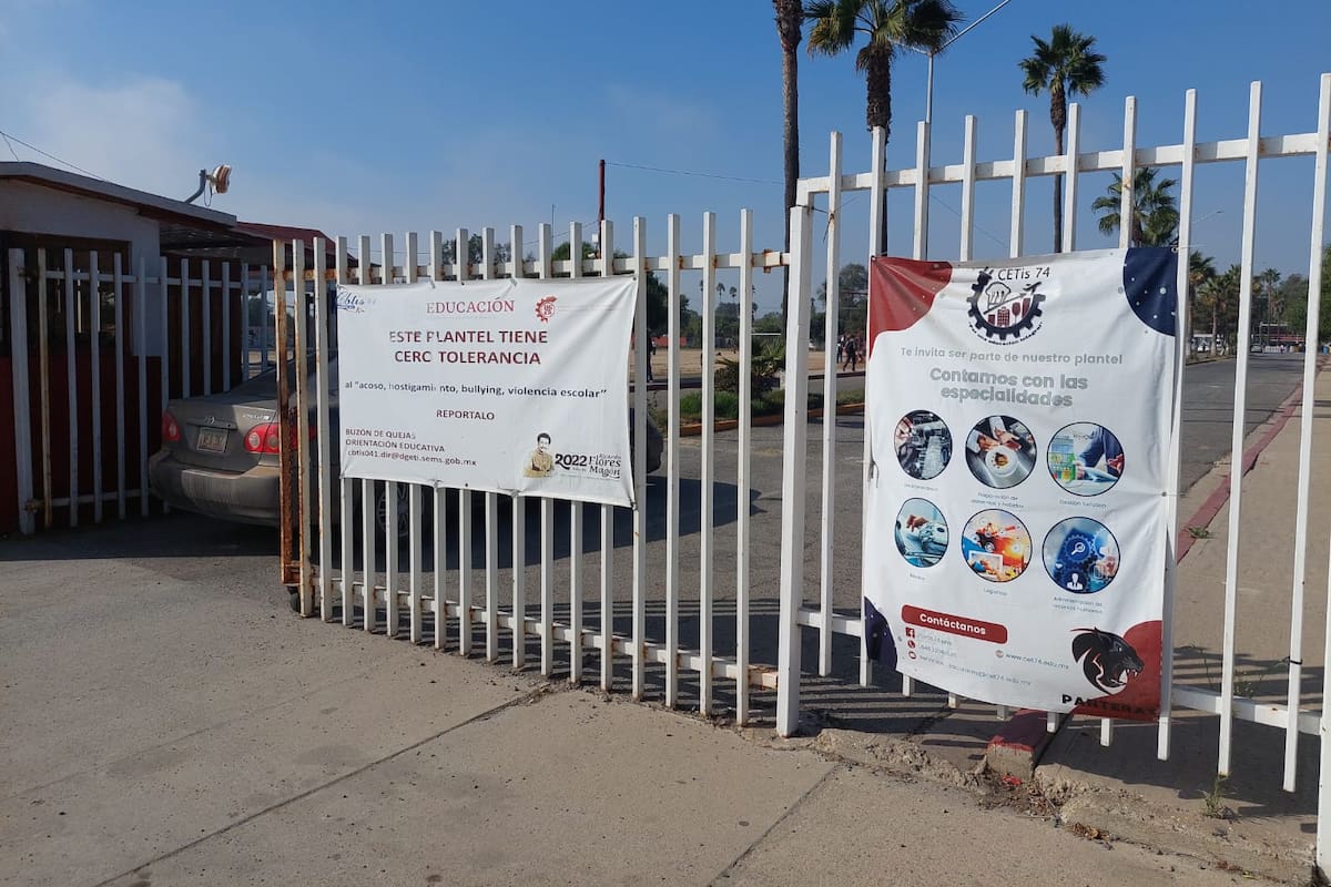 Atienden reporte por arma de fuego en plantel de Ensenada