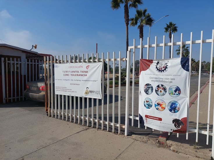 Atienden reporte por arma de fuego en plantel de Ensenada