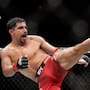 Ensenadense va por triunfo en UFC