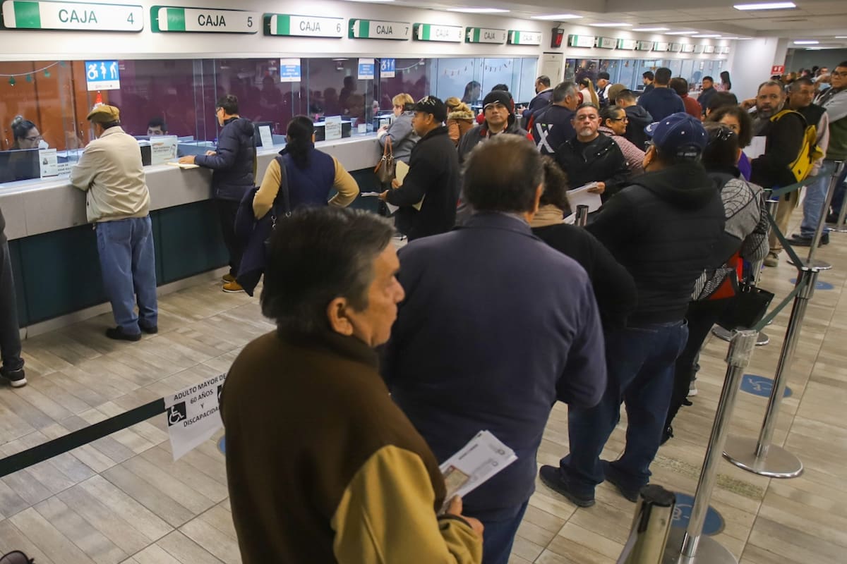 Congreso pide eliminar bloqueos que impiden pagar placas y predial a tiempo