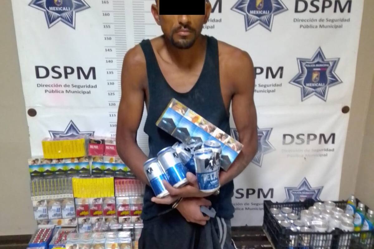 Roba cervezas y cigarros por boquete en un autoservicio