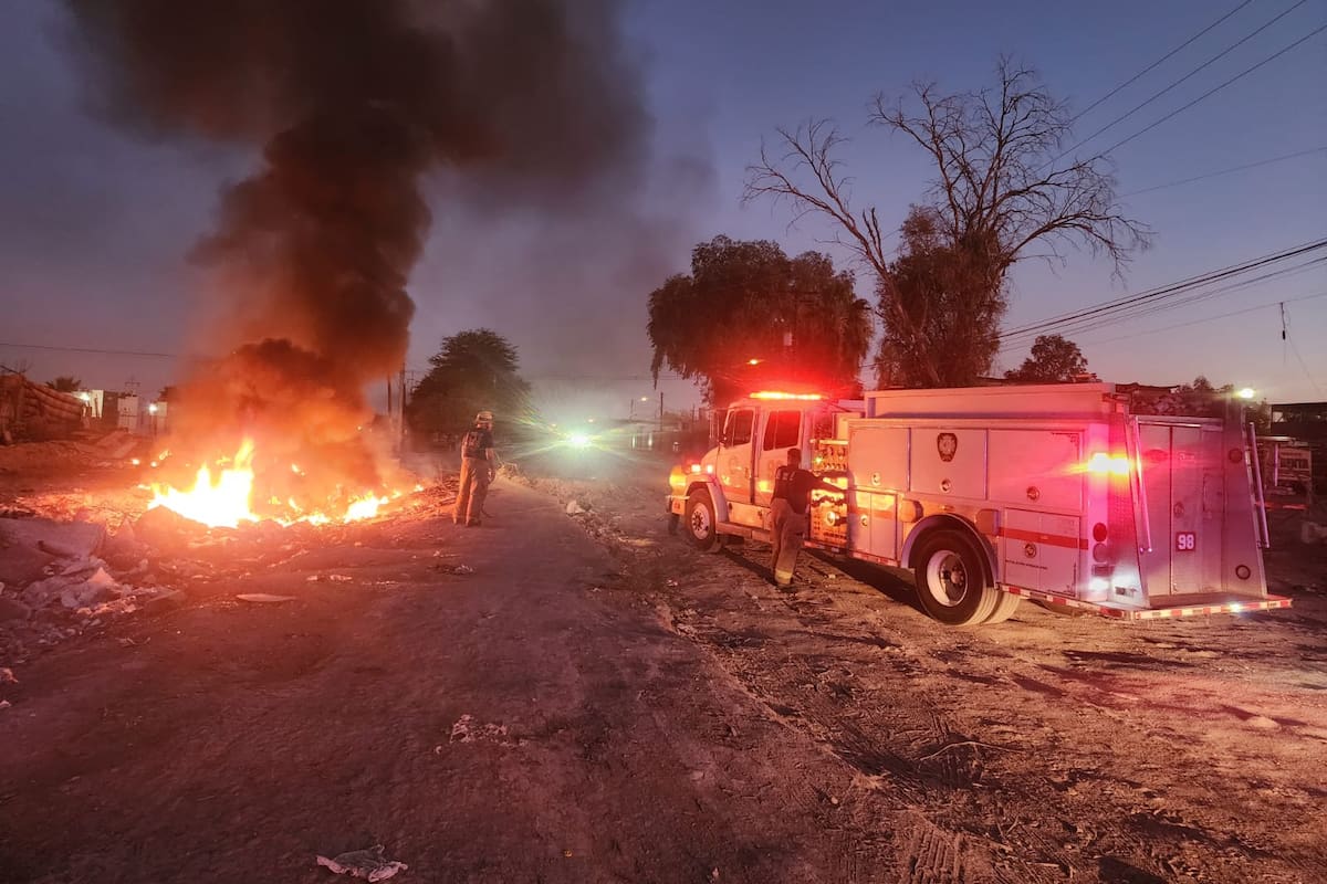 Los sorprenden incendiando basura en un canal de riego y terminan detenidos