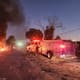 Los sorprenden incendiando basura en un canal de riego y terminan detenidos