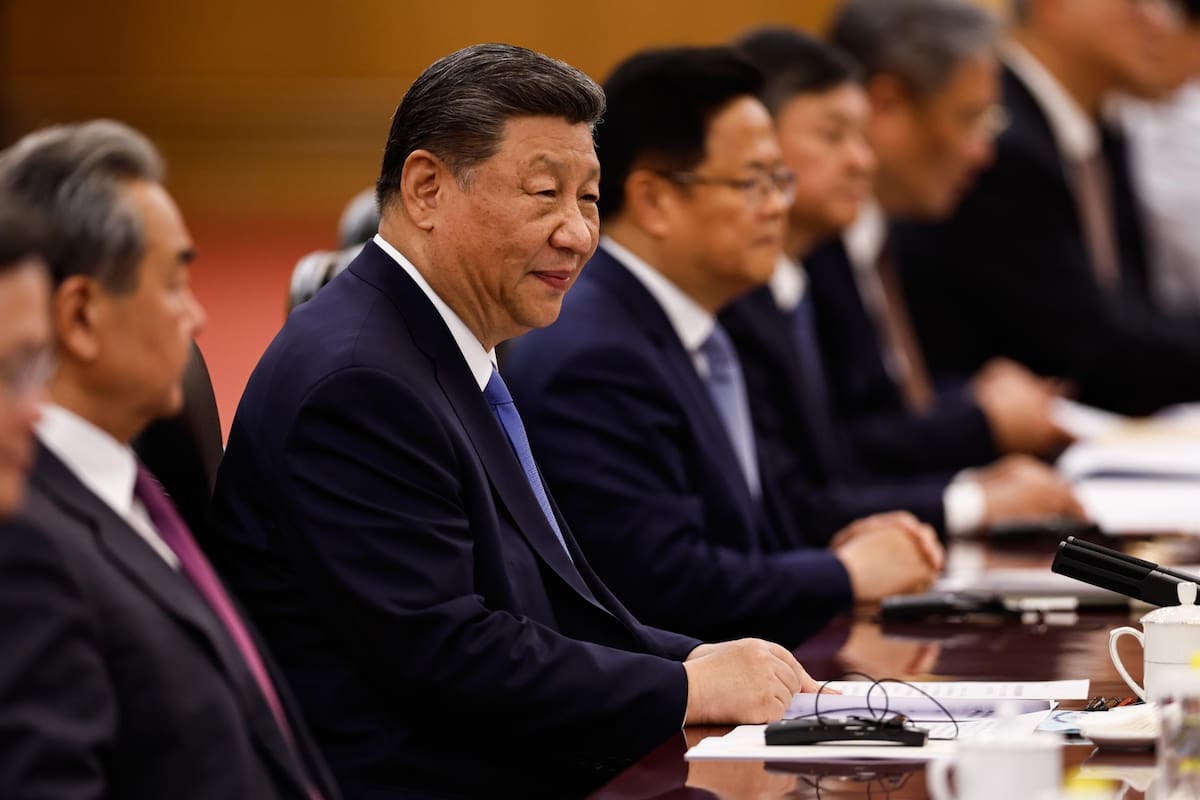 China se mantendrá “firme” a sus principios en negociaciones con Washington, afirman medios