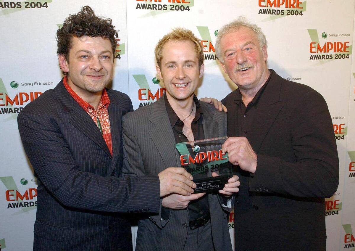 El actor Bernard Hill (D) junto a los intérpretes Andy Serkis (I) y Billy Boyd (C), en una imagen de archivo durante el estreno de "El señor de los anillos". | EFE/EPA