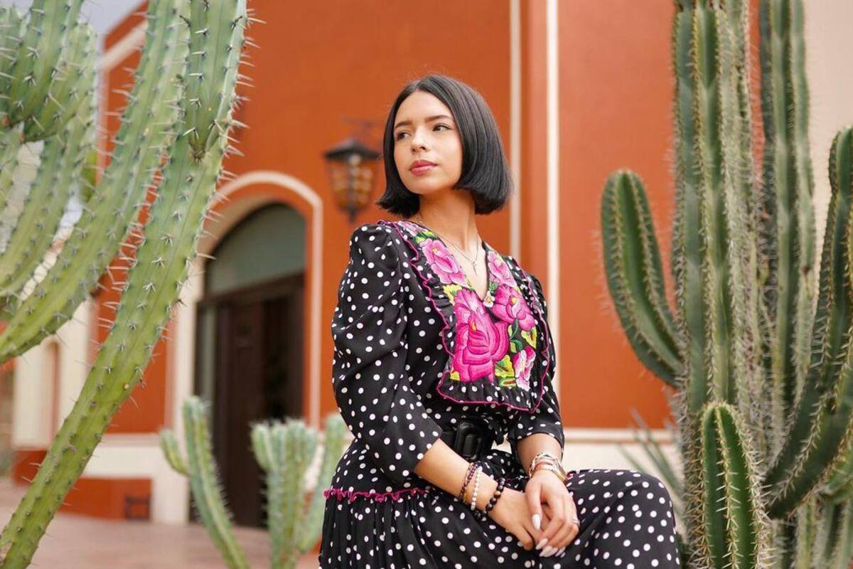 ¿Ángela Aguilar revela imágenes de su casa?