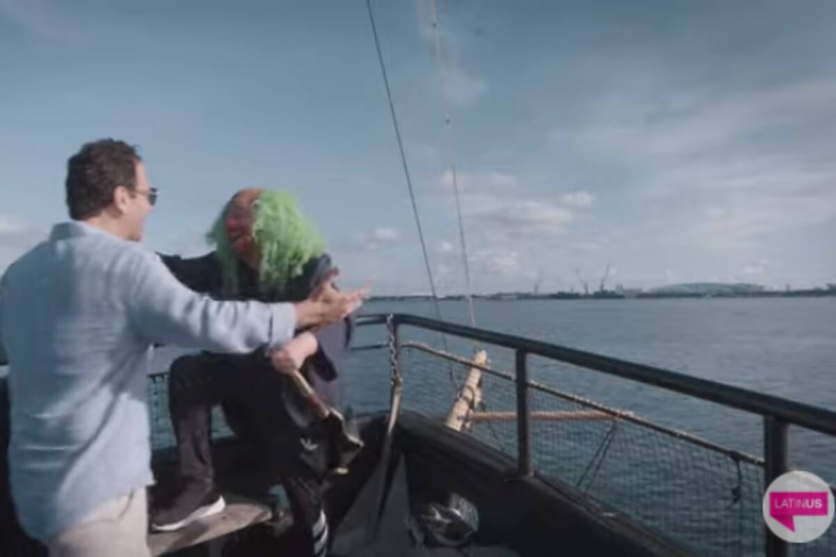 Carlos Loret de Mola y Brozo son captados en un "barco pirata" en Miami